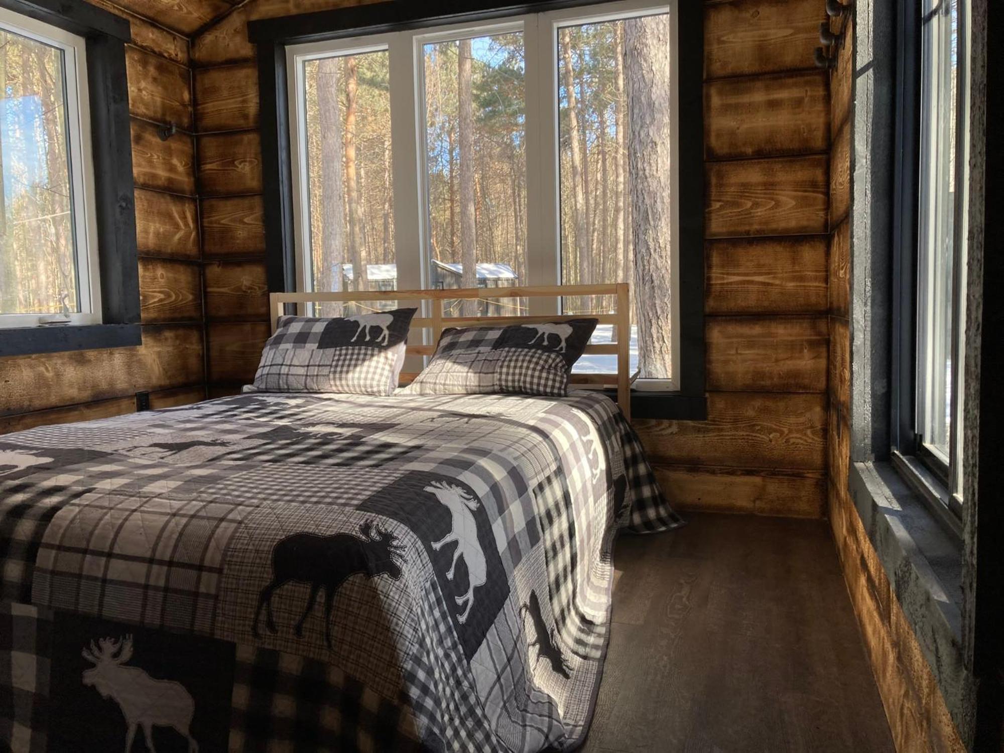 Your Cozy Cabin Retreat Saint-Remi-d'Amherst Экстерьер фото